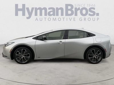 2023 Toyota Prius XLE AWD (Natl)