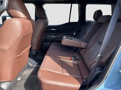 2025 Toyota Land Cruiser 4WD (Natl)