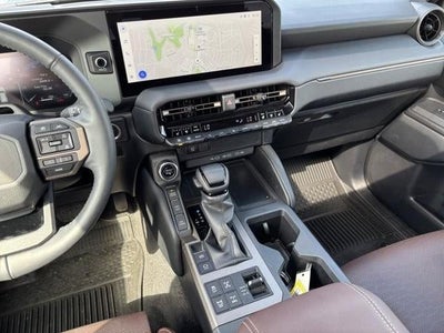 2025 Toyota Land Cruiser 4WD (Natl)