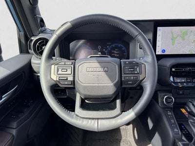 2025 Toyota Land Cruiser 4WD (Natl)