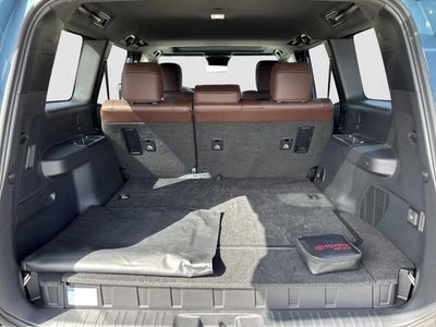 2025 Toyota Land Cruiser 4WD (Natl)