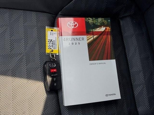 2025 Toyota 4Runner TRD Sport Premium 4WD (Natl)