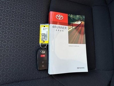 2025 Toyota 4Runner SR5 4WD (GS)
