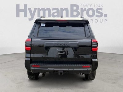 2025 Toyota 4Runner SR5 4WD (GS)
