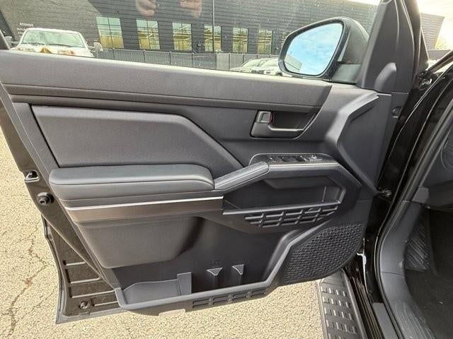 2025 Toyota 4Runner SR5 4WD (GS)