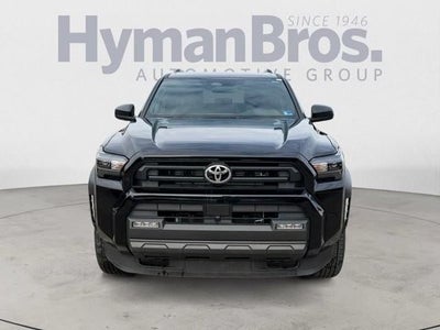 2025 Toyota 4Runner SR5 4WD (GS)