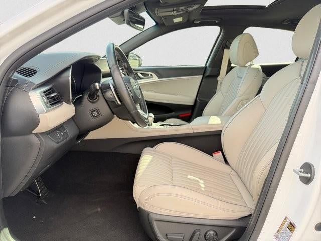 2023 Genesis G70 2.0T RWD