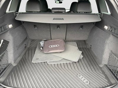 2025 Audi SQ6 e-tron Prestige quattro