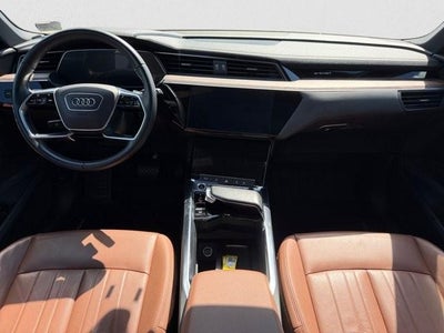 2022 Audi e-tron Premium quattro