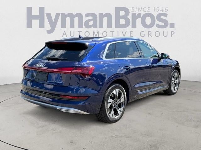 2022 Audi e-tron Premium quattro