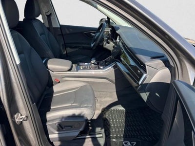 2023 Audi Q7 Premium 55 TFSI quattro