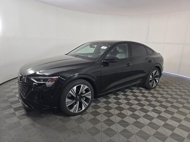 2024 Audi Q8 e-tron Sportback S line Prestige quattro