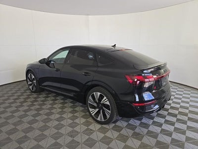 2024 Audi Q8 e-tron Sportback S line Prestige quattro