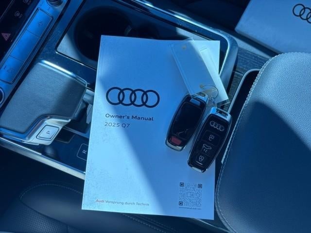 2025 Audi Q7 Premium Plus 55 TFSI quattro