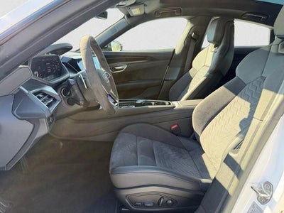 2023 Audi e-tron GT Premium Plus quattro