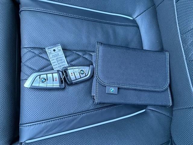 2022 BMW M550i xDrive Sedan