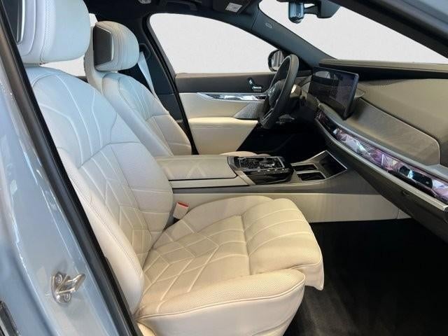 2023 BMW i7 xDrive60 Sedan