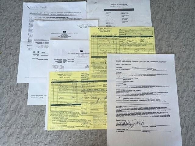 2004 Porsche 911 Carrera 4S