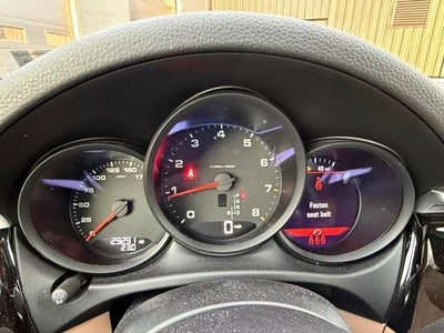 2021 Porsche Macan AWD