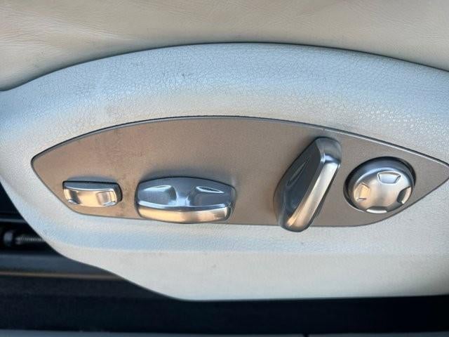 2023 Porsche Macan AWD