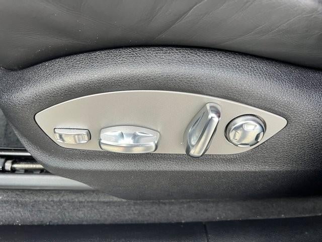 2022 Porsche Macan AWD