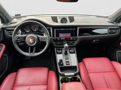 2022 Porsche Macan AWD