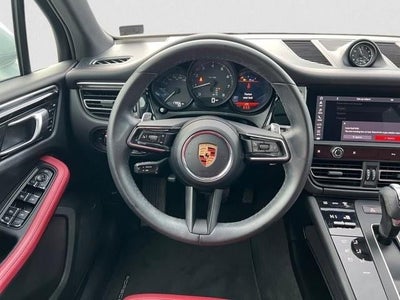2022 Porsche Macan AWD