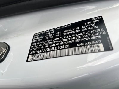 2022 Porsche Macan AWD