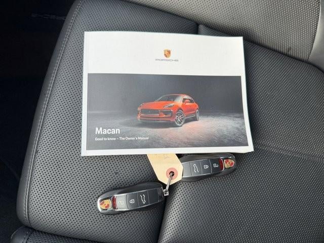 2023 Porsche Macan AWD