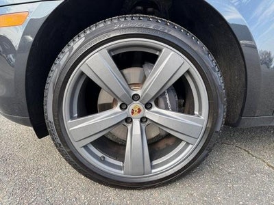 2023 Porsche Macan AWD