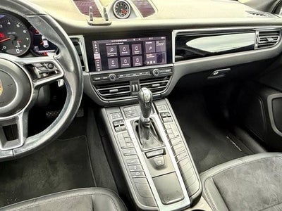 2021 Porsche Macan AWD