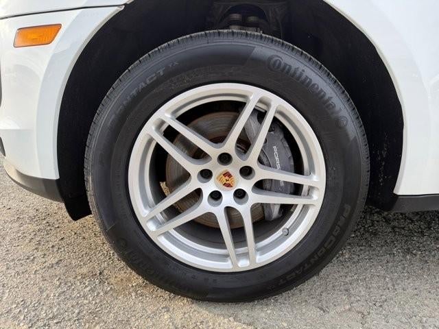 2021 Porsche Macan AWD