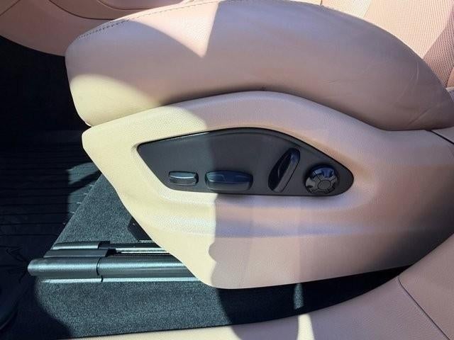 2022 Porsche Cayenne Platinum Edition AWD