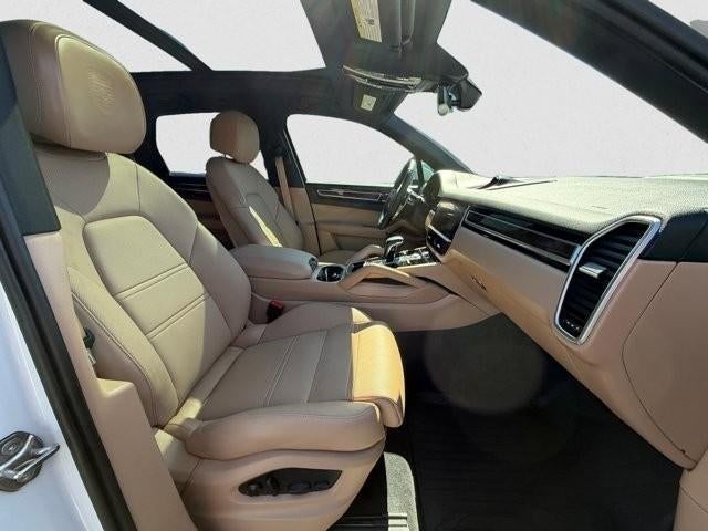 2022 Porsche Cayenne Platinum Edition AWD