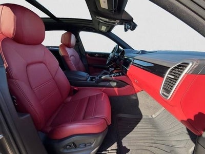 2022 Porsche Cayenne AWD