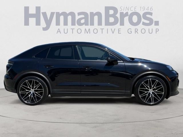 2025 Porsche Macan Electric 4 AWD