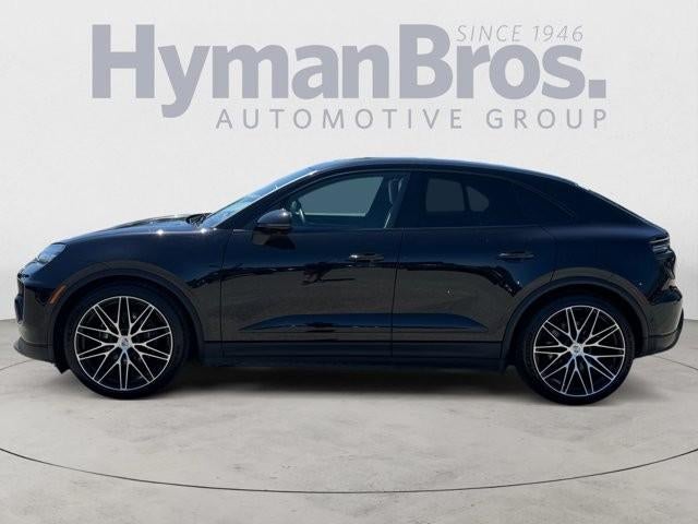 2025 Porsche Macan Electric 4 AWD
