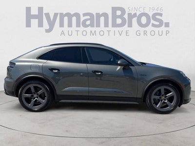 2024 Porsche Macan Electric 4 AWD