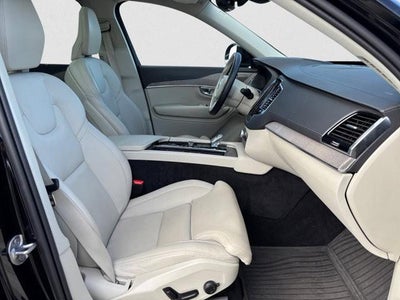 2023 Volvo XC90 B6 AWD Ultimate 7P