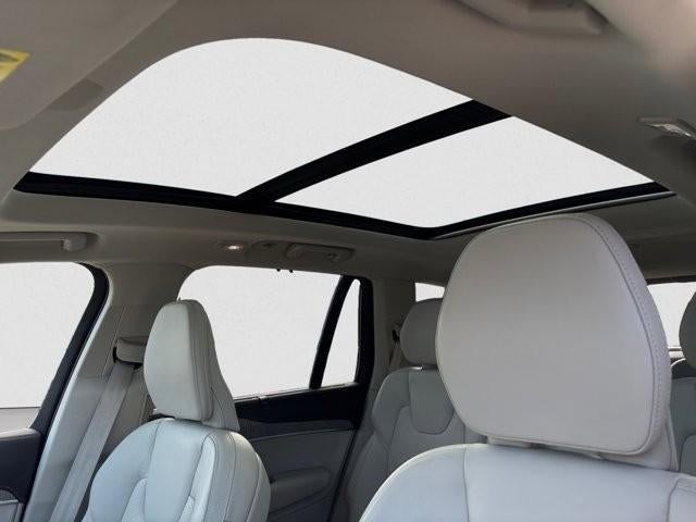 2023 Volvo XC90 B6 AWD Ultimate 7P