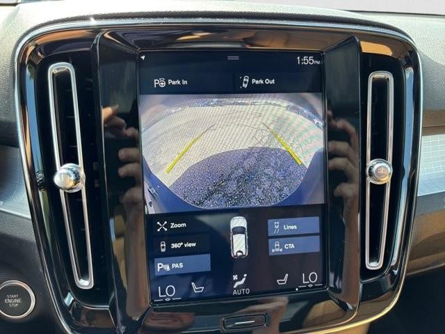 2019 Volvo XC40 T5 AWD Momentum