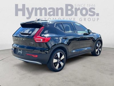 2019 Volvo XC40 T5 AWD Momentum