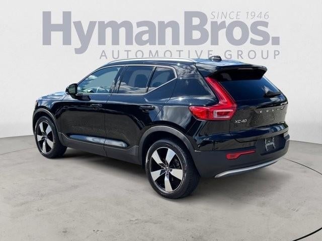 2019 Volvo XC40 T5 AWD Momentum