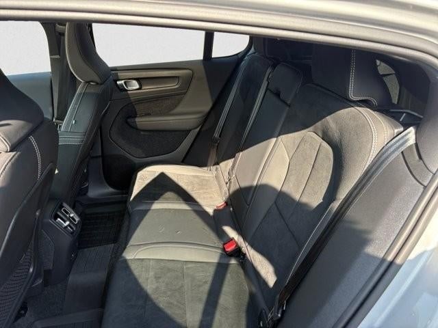 2024 Volvo C40 Recharge Pure Electric Twin AWD Ultimate