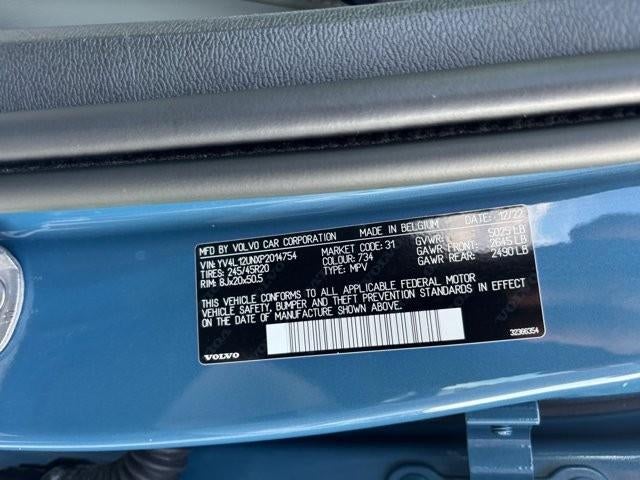 2023 Volvo XC40 B5 AWD Plus Bright Theme