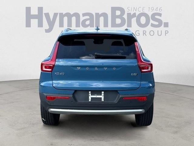 2023 Volvo XC40 B5 AWD Plus Bright Theme