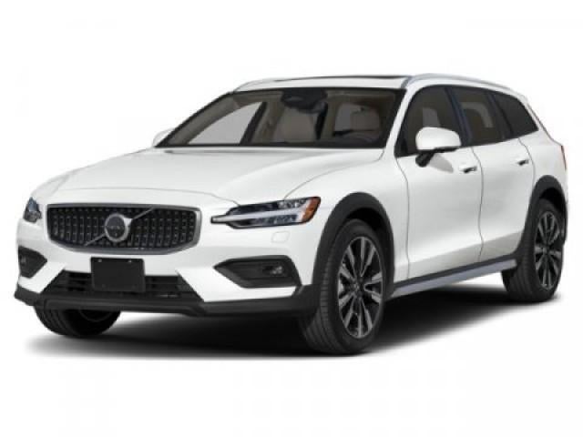 2025 Volvo V60 Cross Country B5 AWD Plus