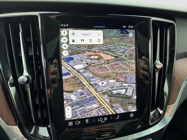 2025 Volvo V60 Cross Country B5 AWD Plus