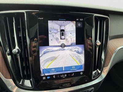 2025 Volvo V60 Cross Country B5 AWD Plus