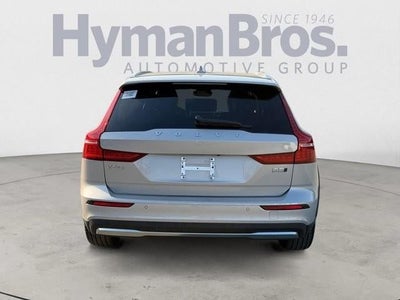 2025 Volvo V60 Cross Country B5 AWD Plus